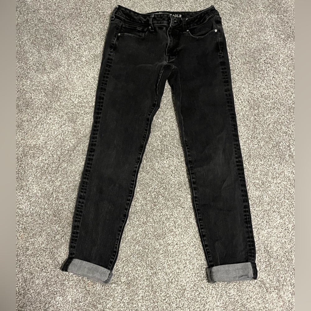 American Eagle women’s jeans